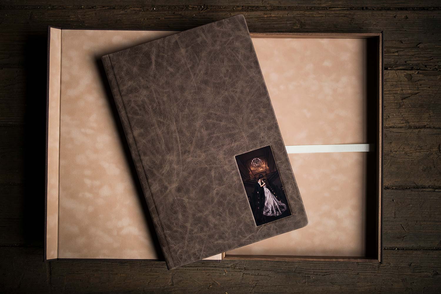 How to Position & Sell Wedding Albums