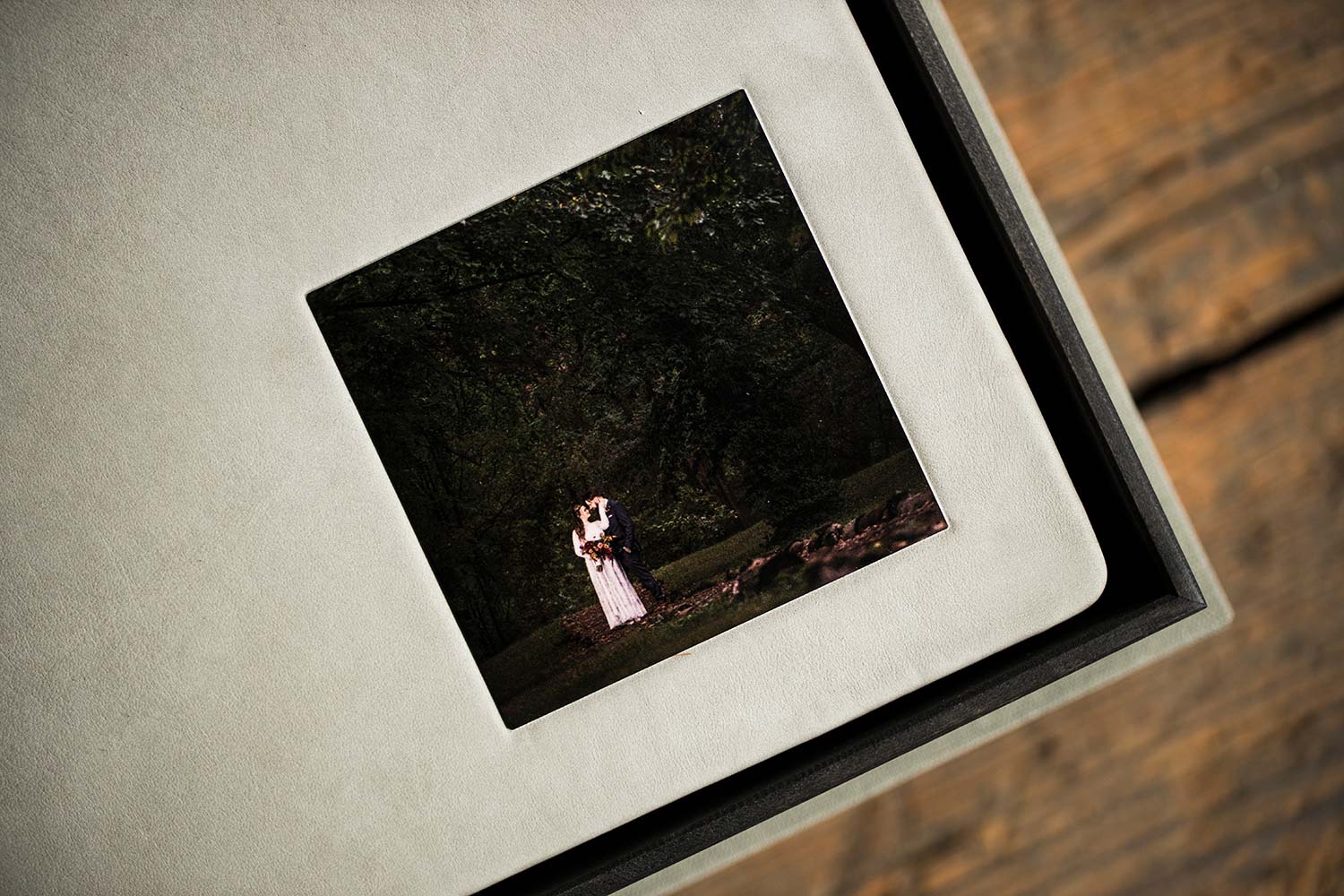 How to Position & Sell Wedding Albums